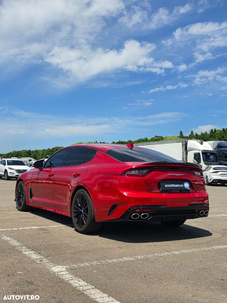 Kia Stinger - 5