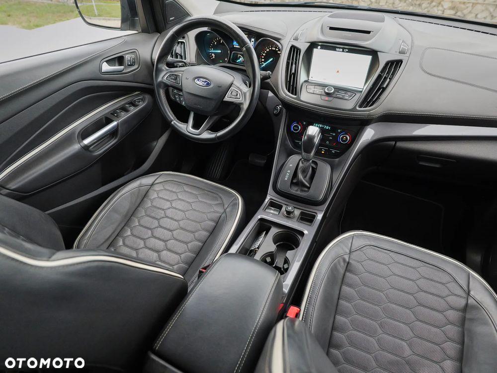 Ford Kuga 2.0 TDCi 4x4 Vignale - 23