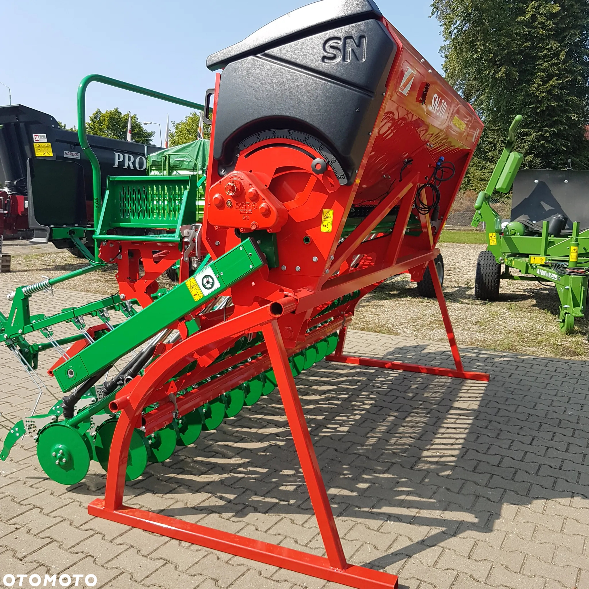 Agro-Masz SN301+ATO30 - 4