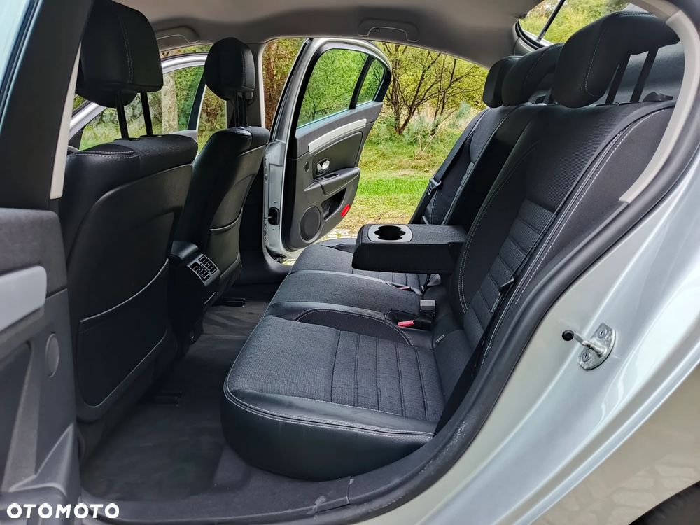 Renault Laguna dCi 150 FAP GT - 19