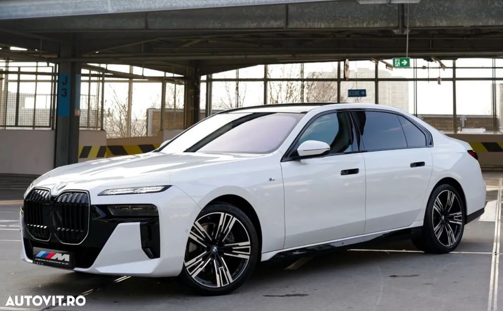 BMW Seria 7 740d xDrive MHEV - 15