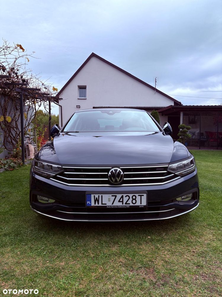 Volkswagen Passat 2022 photo 3