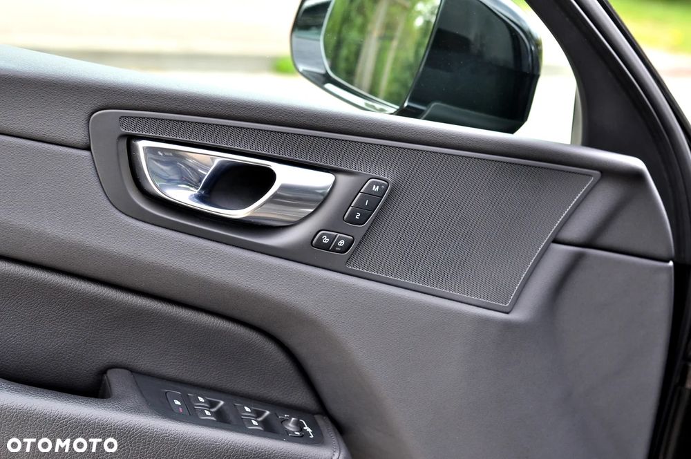 Volvo XC 60 B4 D Geartronic Inscription - 18