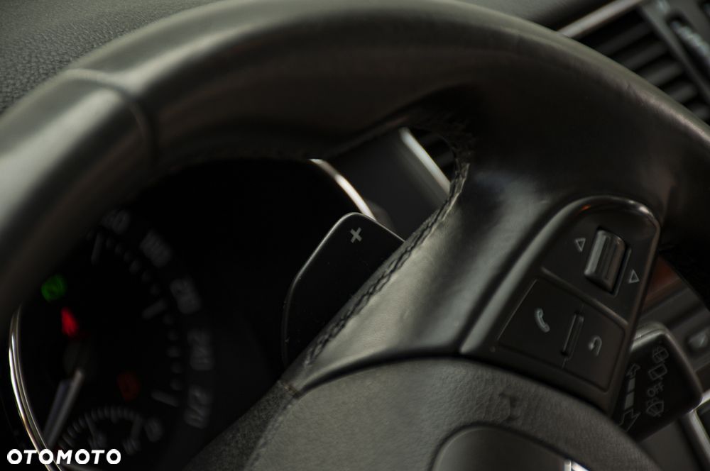 Skoda Superb 2.0 TDI DSG Exclusive - 31