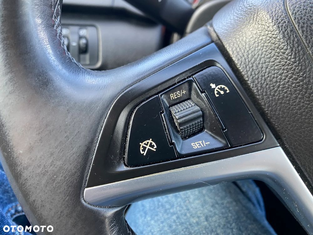 Opel Insignia 2.0 CDTI Design Edition - 22