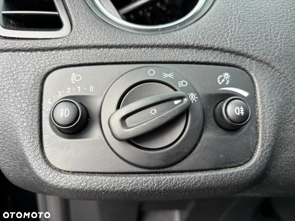 Ford Galaxy 2.0 TDCi Titanium - 25