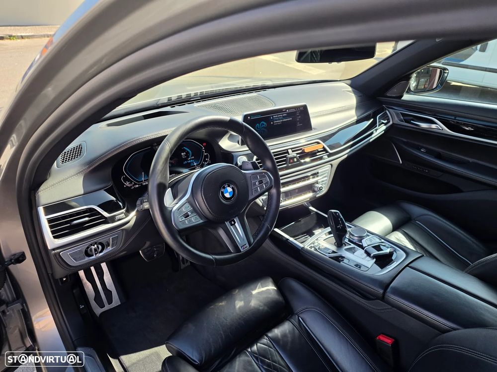 BMW 745 e iPerformance Pack M Auto - 13