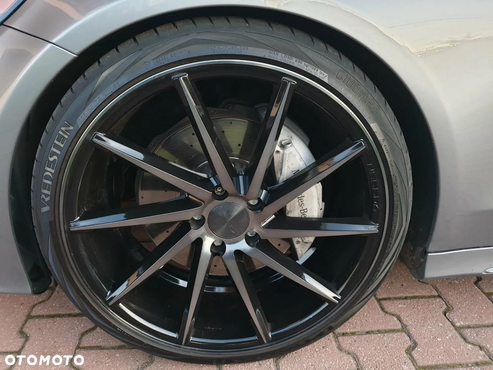 Mercedes-Benz Klasa C 300 7G-TRONIC AMG Line - 2