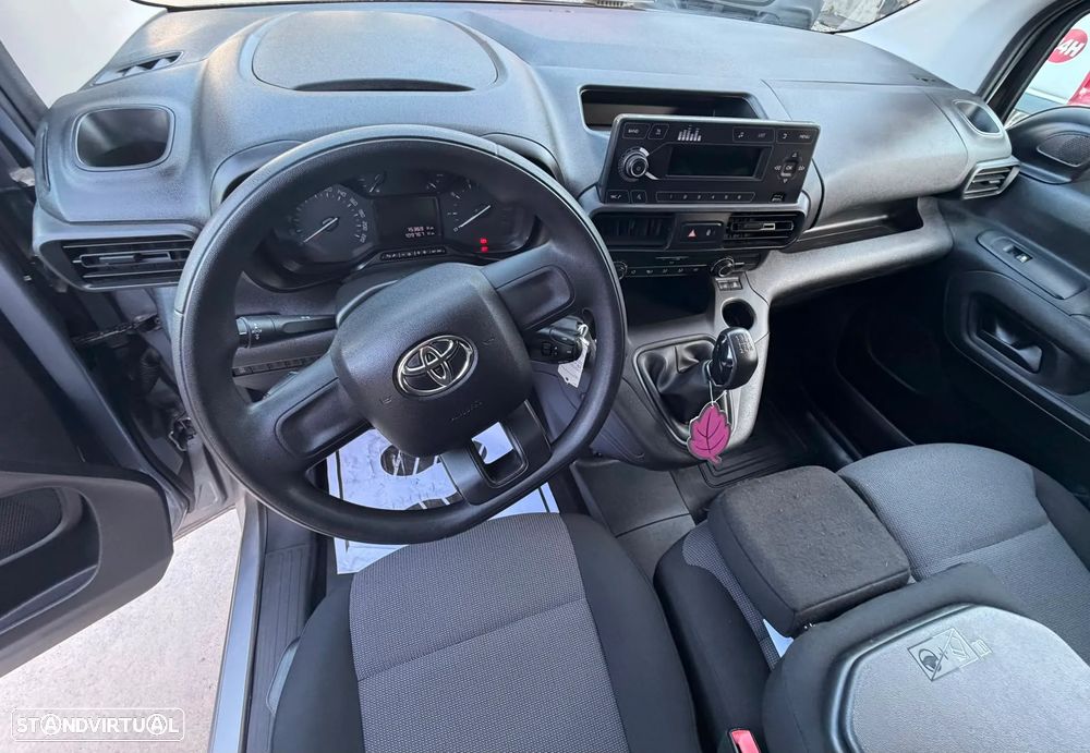 Toyota Proace City - 14