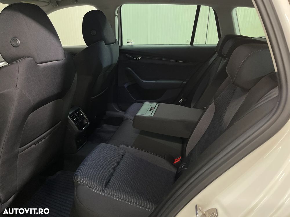 Skoda Octavia 2.0 TDI DSG Ambition - 12