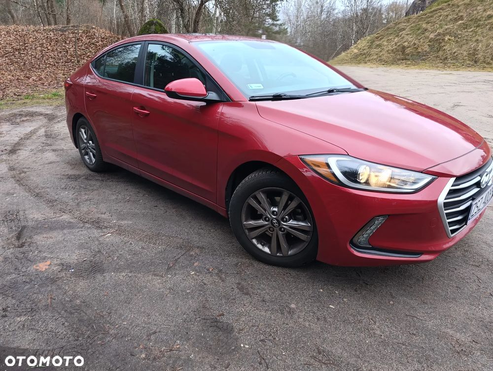 Hyundai Elantra - 3