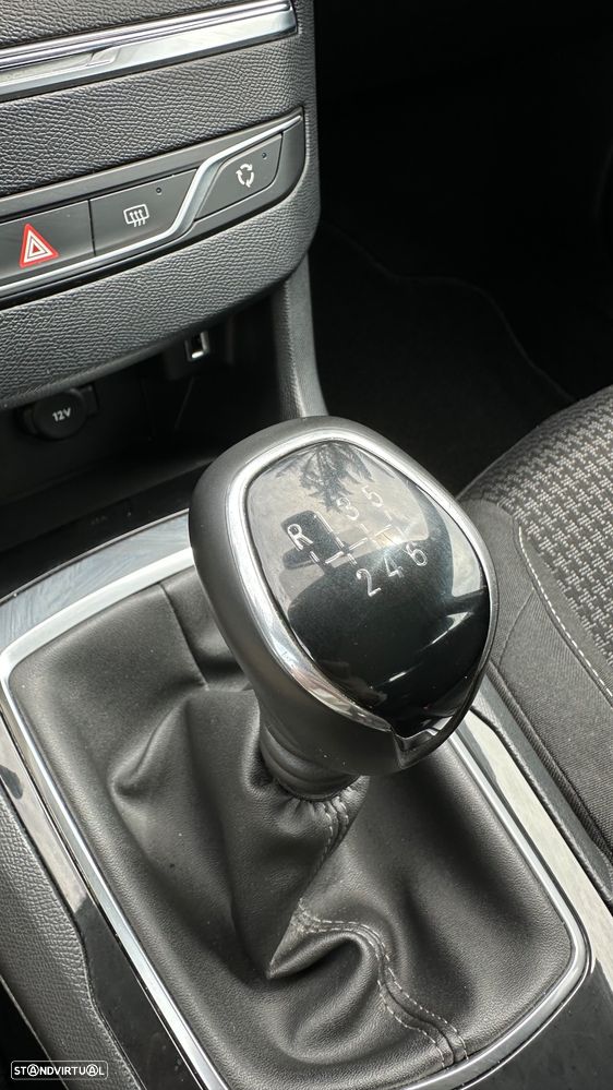 Peugeot 308 1.5 BlueHDi Business Line - 45