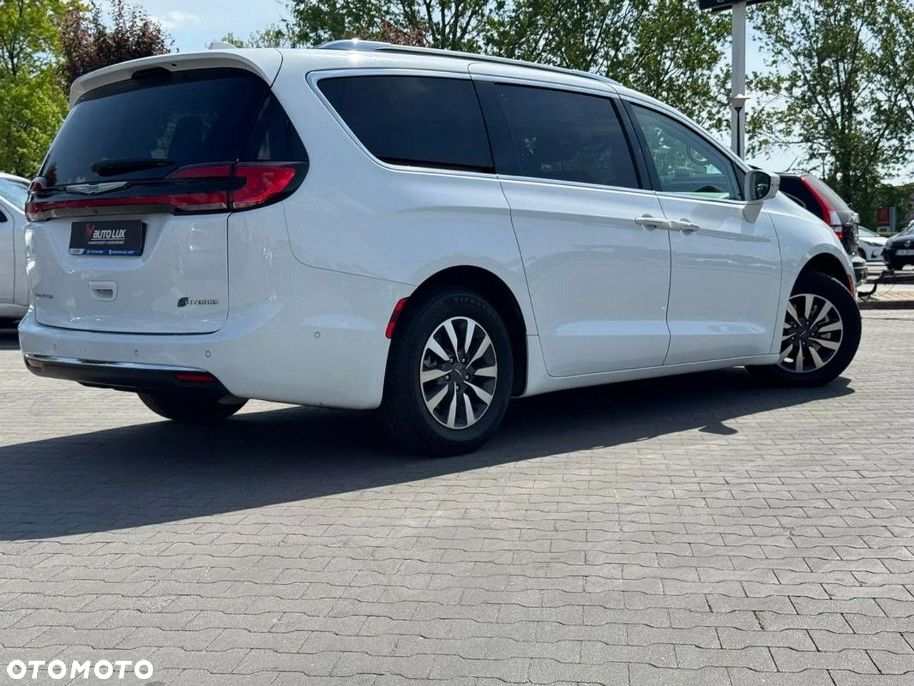 Chrysler Pacifica - 7