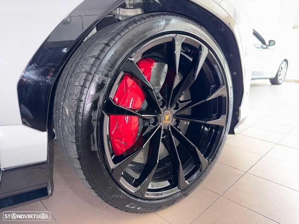 Lamborghini Urus 4.0 V8 - 32