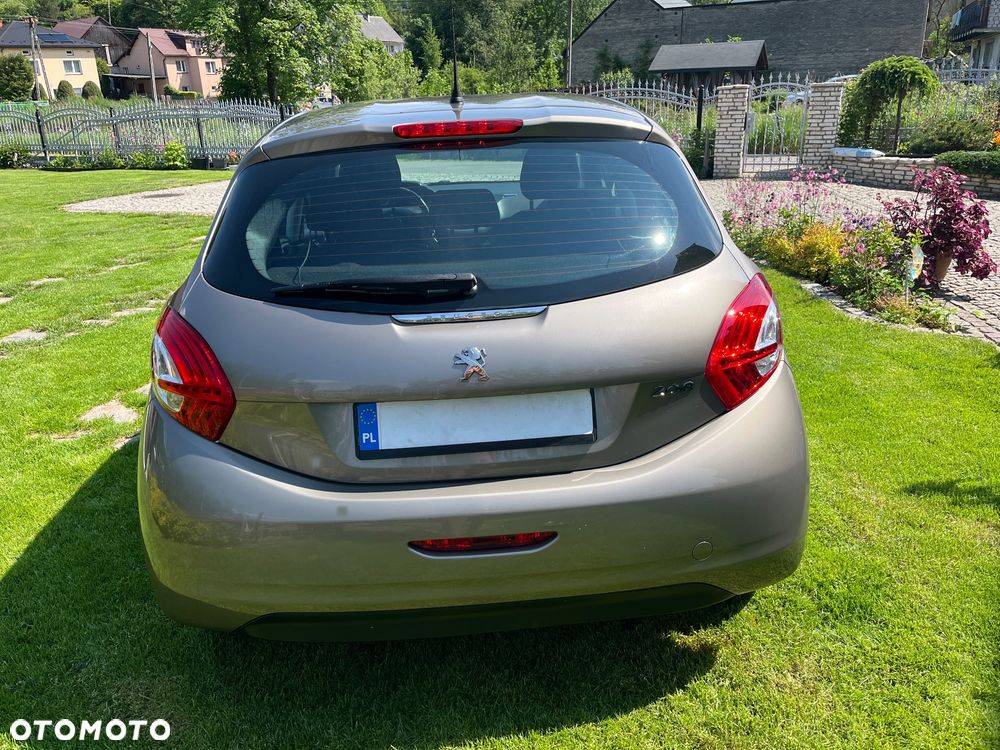 Peugeot 208 1.2 PureTech Style - 4