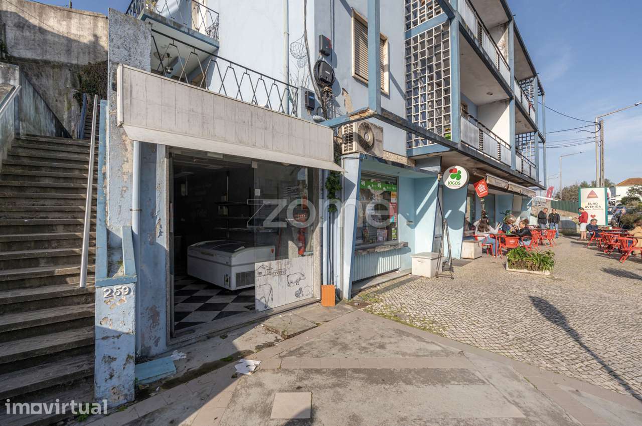 Loja na Pedrulha, Coimbra - Grande imagem: 3/15