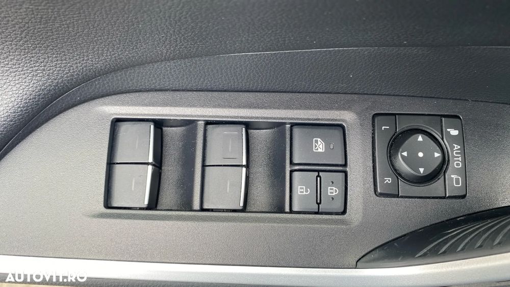 Toyota RAV4 2.5 VVT-iE 4x4 Luxury Premium - 11