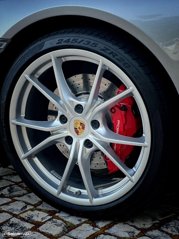 Porsche 911 (991) Carrera GTS - 10