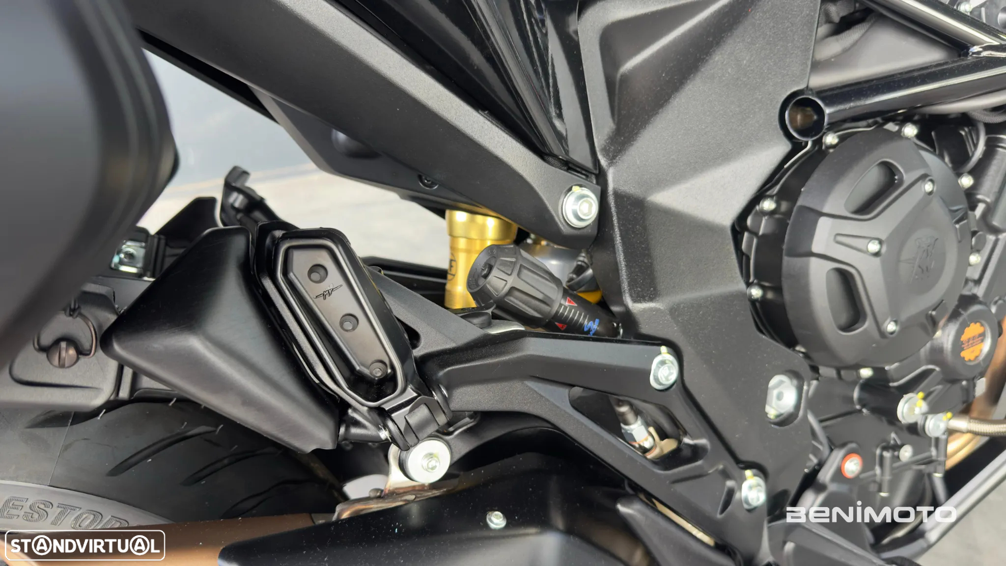 MV Agusta Turismo Veloce R - 16