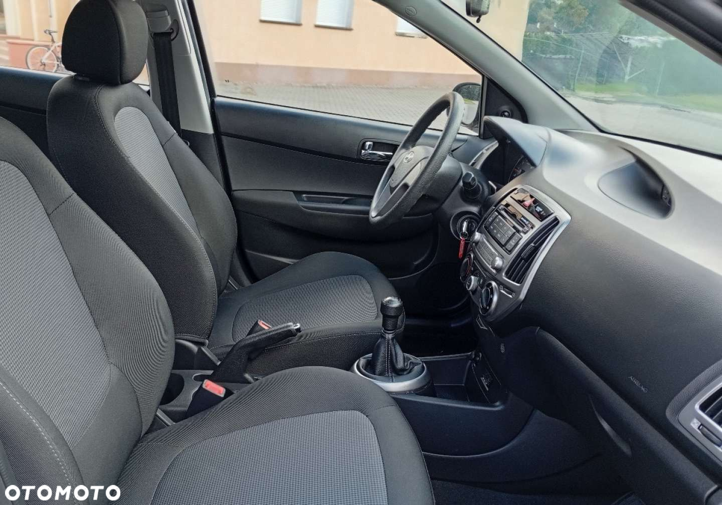 Hyundai i20 - 13