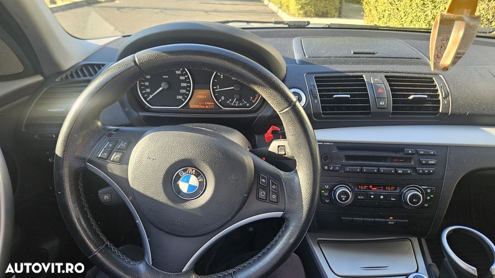 BMW Seria 1 116i - 14