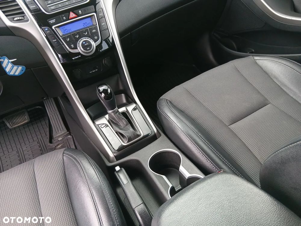 Hyundai i30 1.6 GDI Comfort - 15