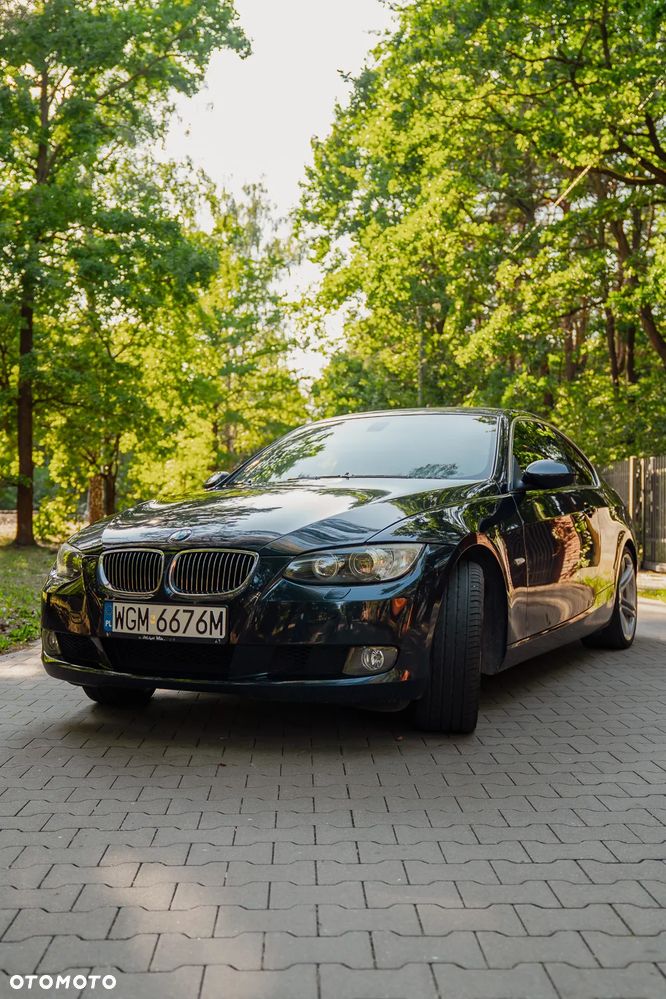 BMW Seria 3 325i - 2