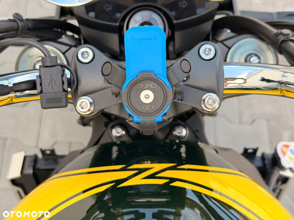 Kawasaki Z 900 RS - 24