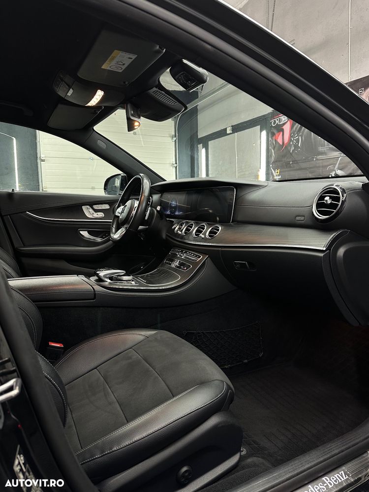 Mercedes-Benz E 220 d 4MATIC 9G-TRONIC AMG Line - 9