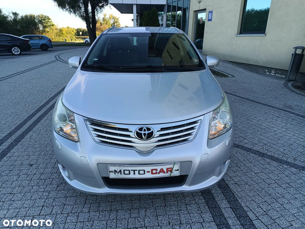 Toyota Avensis 1.8 Luna - 2