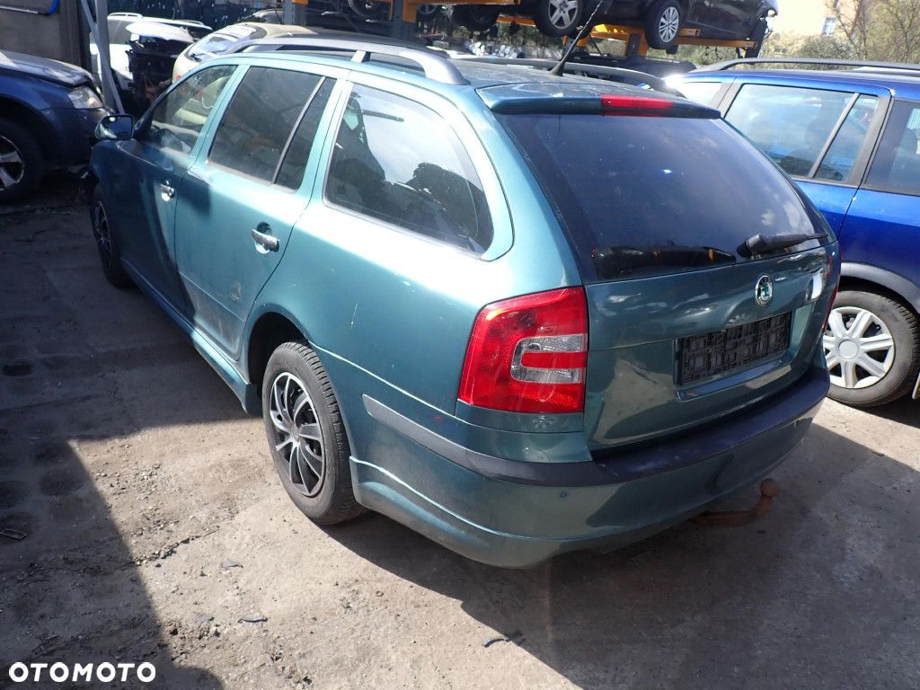 SKODA OCTAVIA II 04-08 KOMBI ZDERZAK TYŁ TYLNY 9598 MS DESIGN PDC - 2