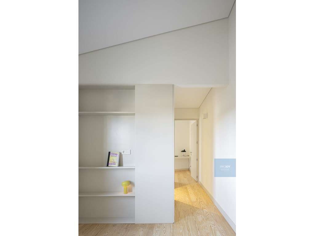 Moradia T2 duplex no Bonfim - Grande imagem: 3/21