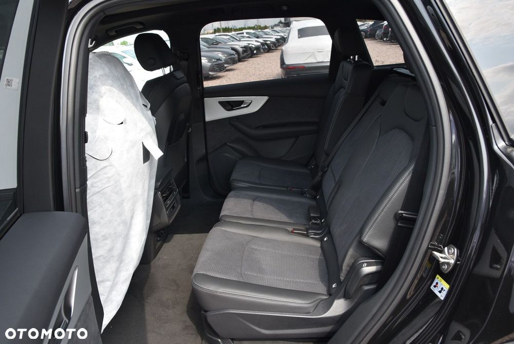 Audi Q7 - 11