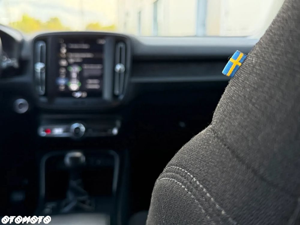 Volvo XC 40 T2 Momentum Core - 34