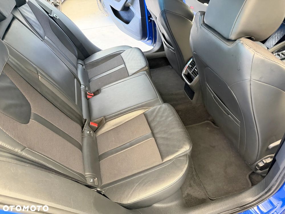 Skoda Octavia 2.0 TDI Ambition DSG - 8