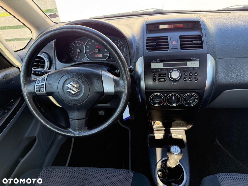 Suzuki SX4 1.6 VVT 4x2 Comfort - 22