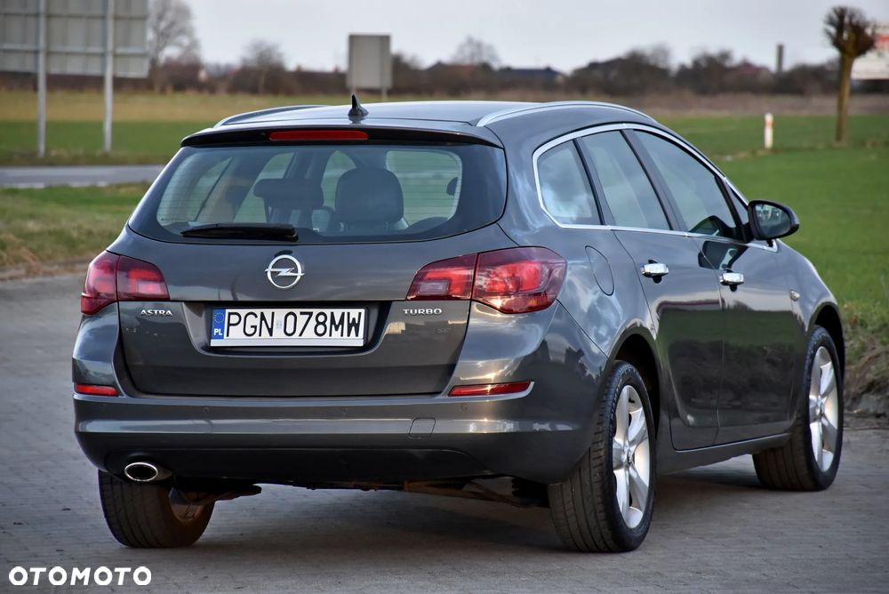 Opel Astra 1.4 Turbo Cosmo - 9