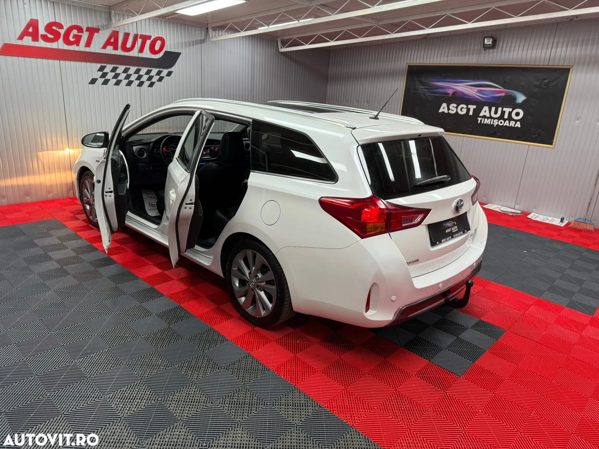 Toyota Auris - 16