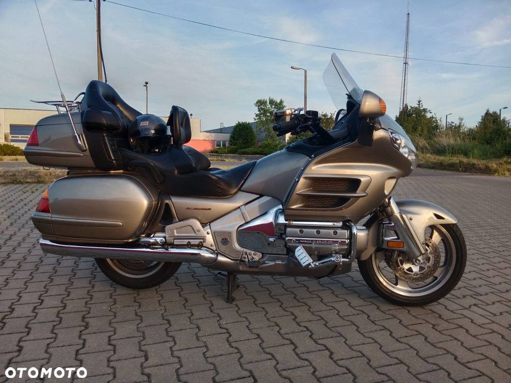 Honda GL - 13