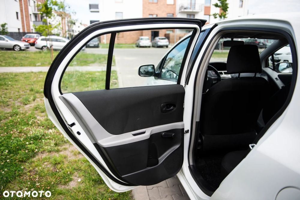 Toyota Yaris 1.0 VVT-i Cool - 20