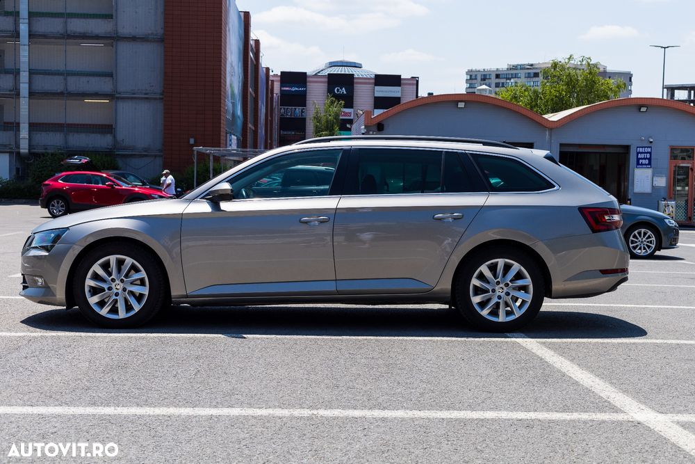 SKODA Superb 2019 — imagine 7