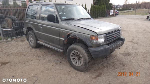 Mitsubishi Pajero I 95- Częci blacharskie mechaniczne 2,5 tdi 4d56