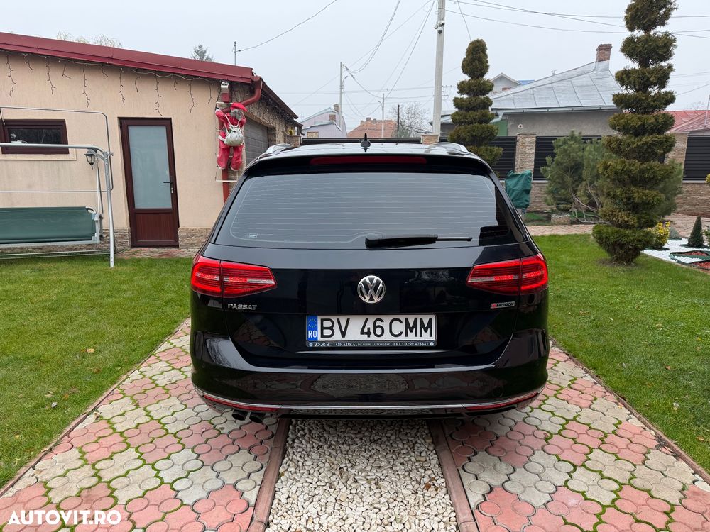 Volkswagen Passat Variant 2.0 TDI DSG 4Motion Highline - 24