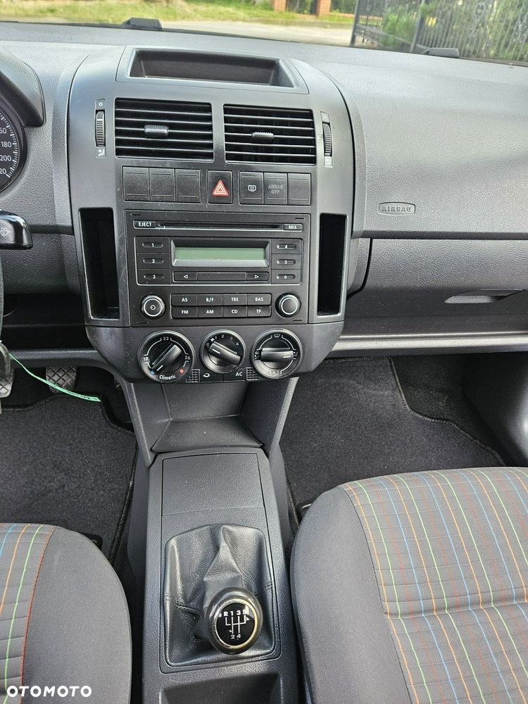 Volkswagen Polo - 13