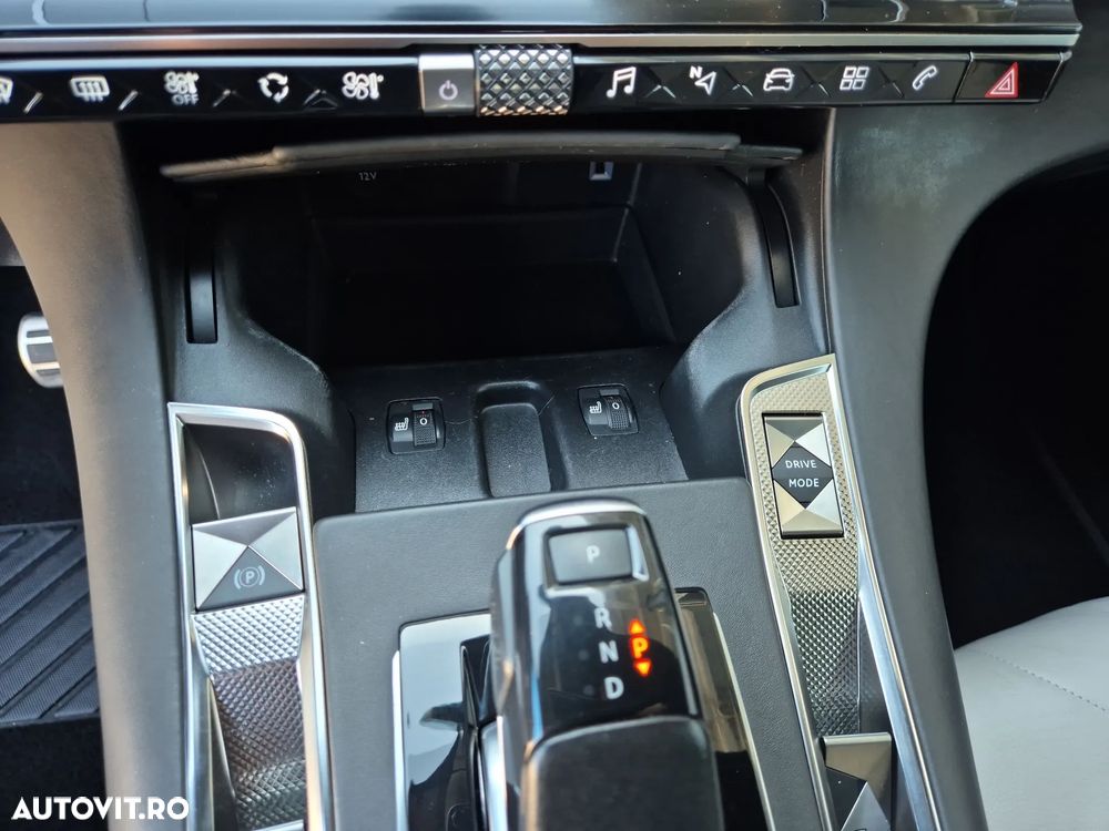 DS Automobiles DS 7 Crossback 1.6 PureTech 180 S&S EAT8 RIVOLI - 17