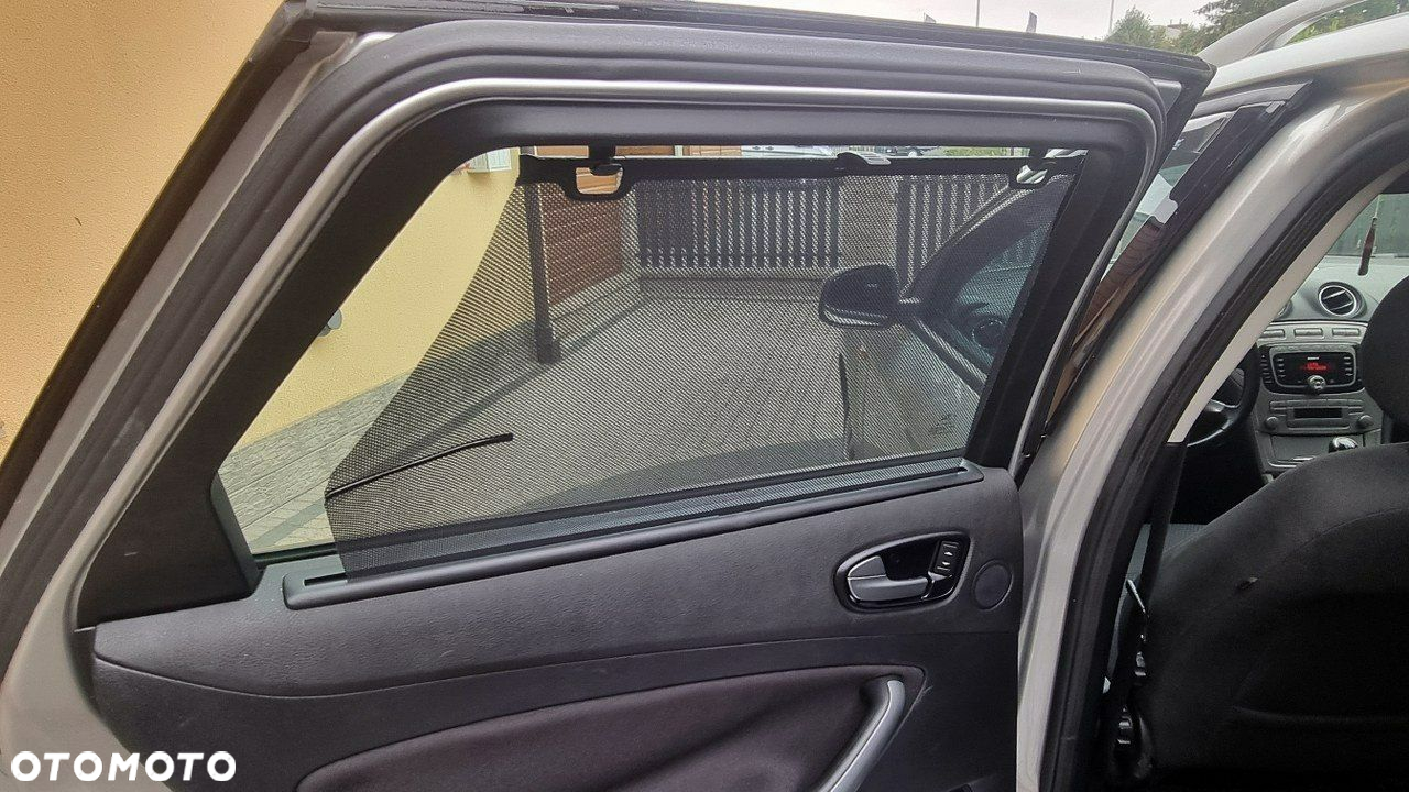 Ford Mondeo - 16