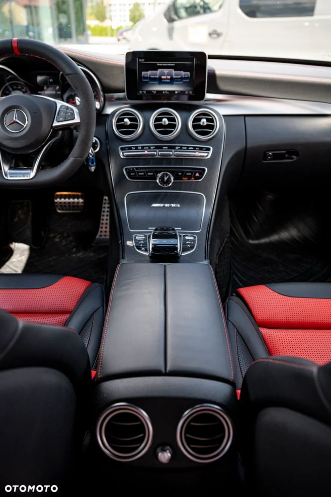 Mercedes-Benz Klasa C AMG 63 S - 15