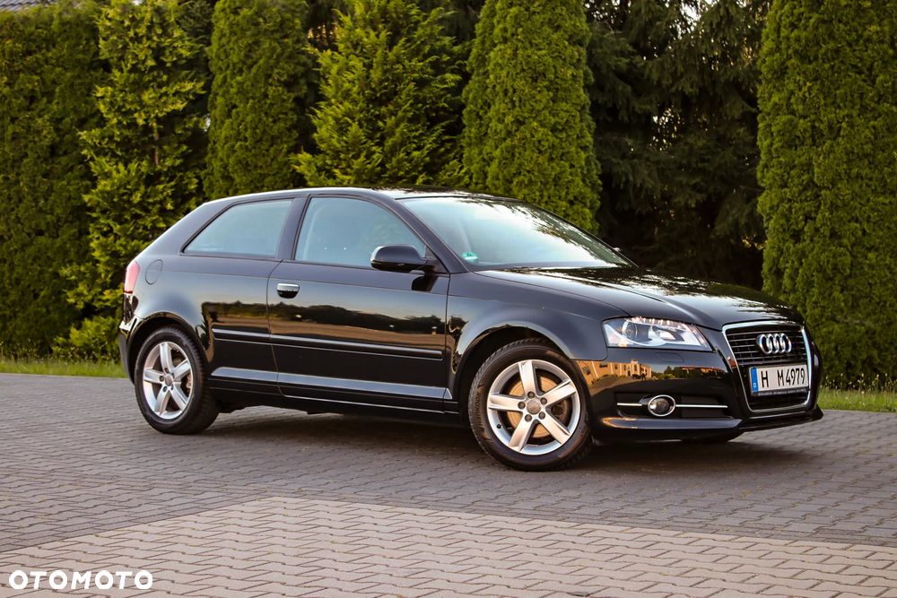 Audi A3 3-drzwiowe 1.4 TFSI S tronic S line Sportpaket - 4