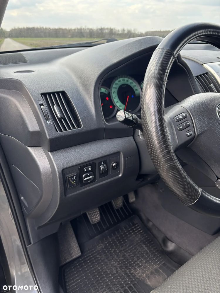 Toyota Corolla Verso 1.8 Sol - 12