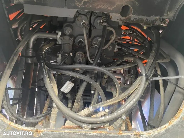 Hitachi ZX 290LC-5B - 13
